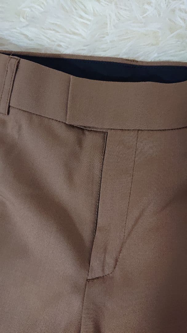 【新品】23区 イタリヤ製 ビジネスパンツスーツ 背ぬき 定価7万