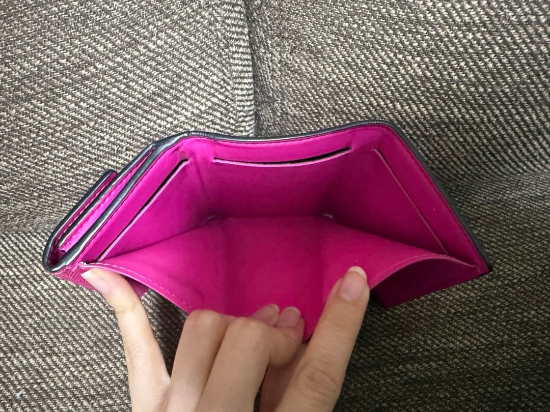 LOUIS VUITTON ピンク 三つ折り財布