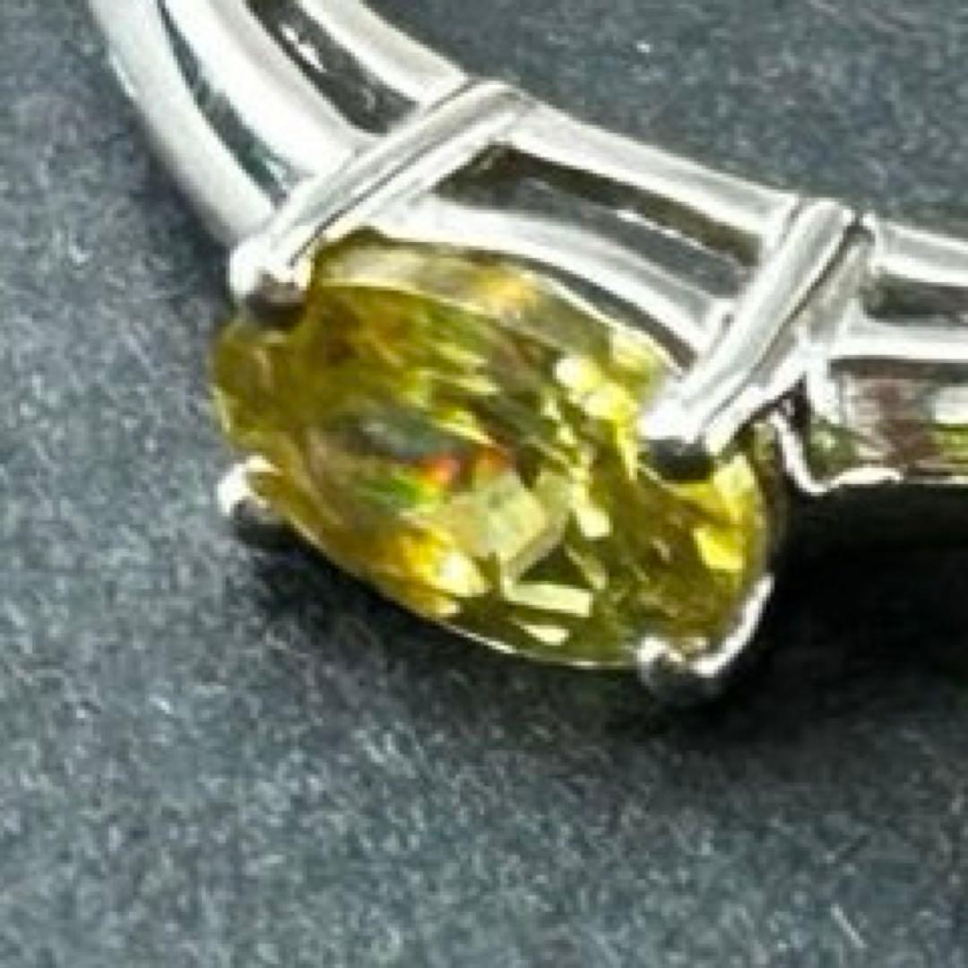 スフェーン　リングとピアスのセット　プラチナ