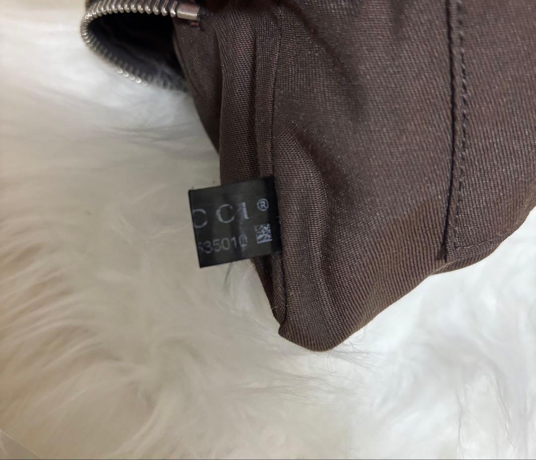 GUCCI グッチ ボディーバッグ GGキャンバス