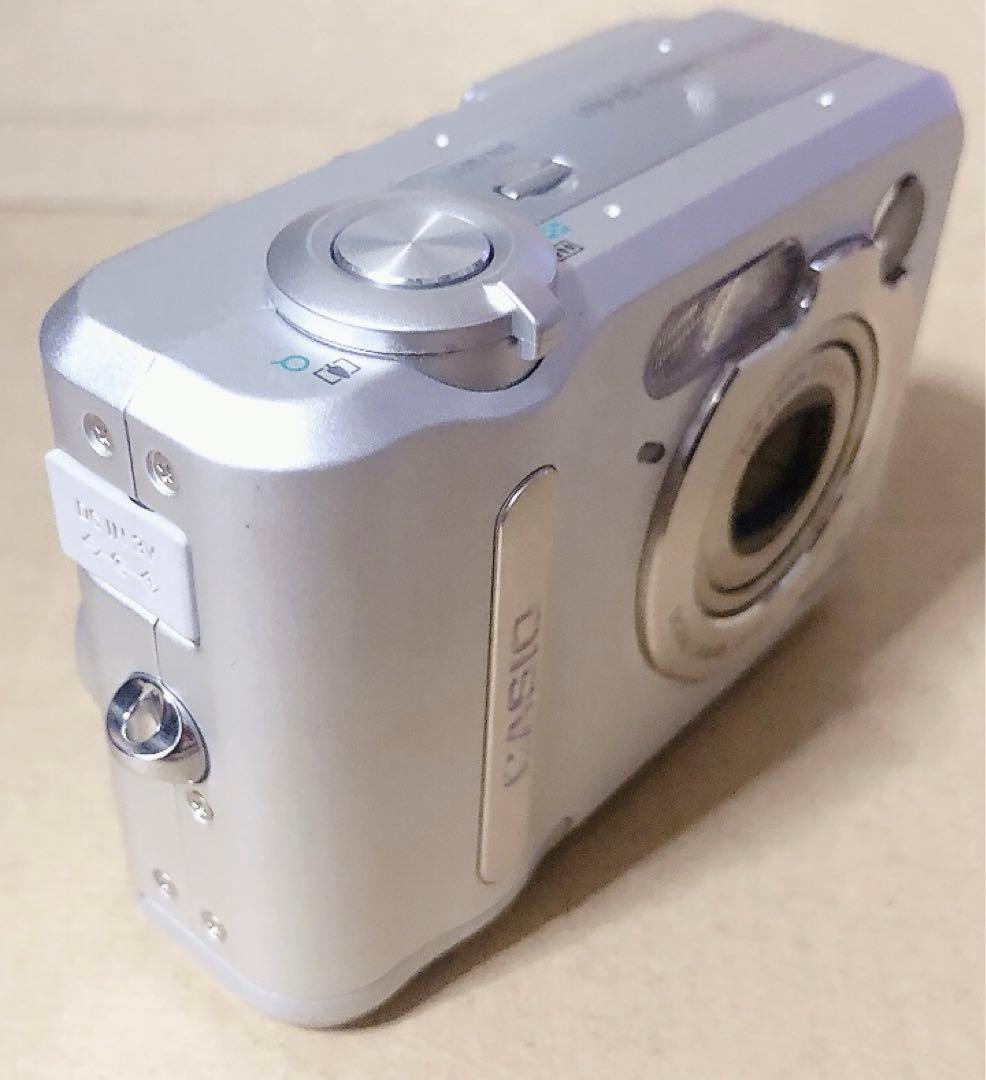 CASIO デジタルカメラ　qv r61