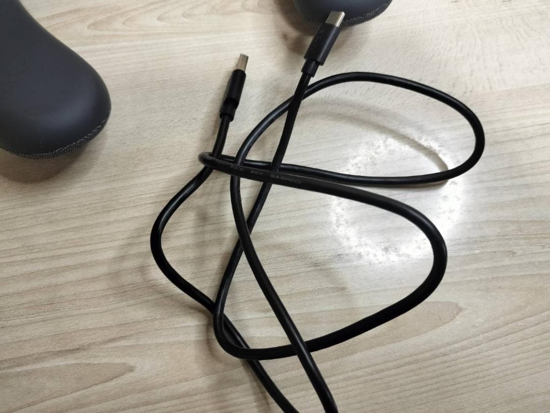 SONY ソニー　ネックスピーカー（SRS-NS7R）