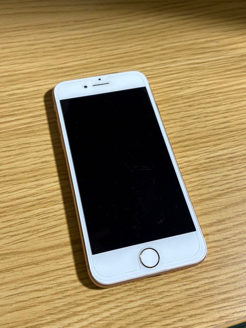 iPhone 8 64GB 100% SIMフリー