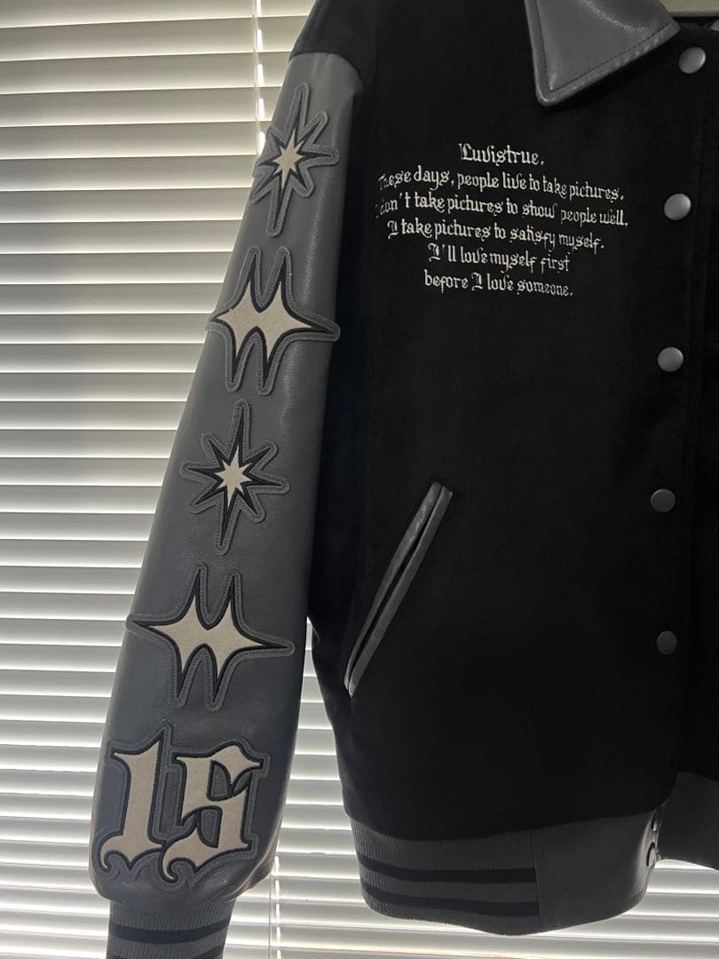 LUV IS TRUE スタジャン チャコール