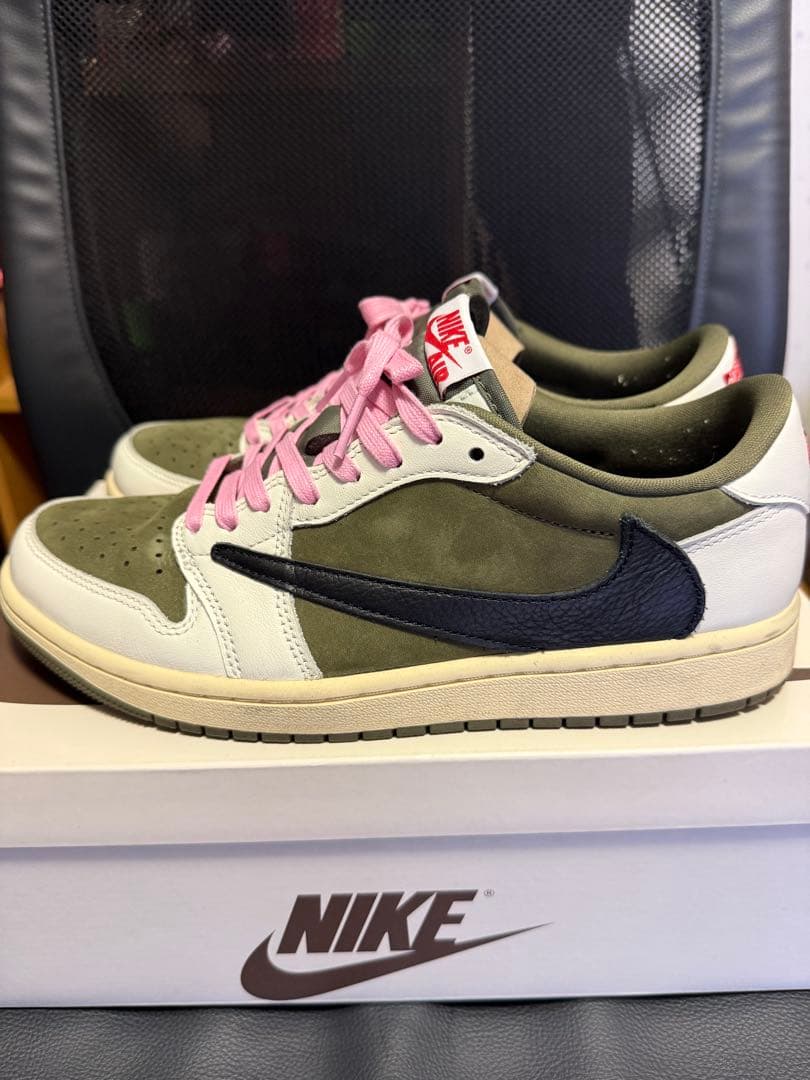 TravisScott × Air Jordan 1 Low