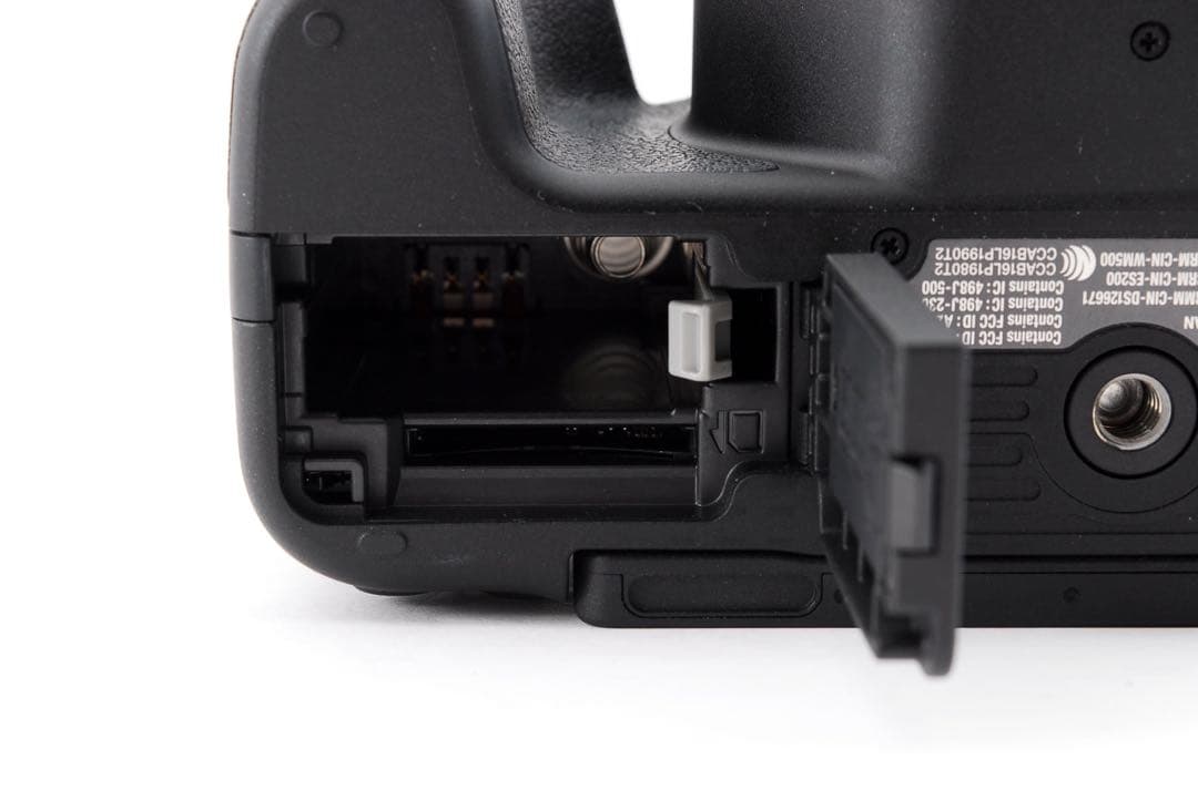 CANON EOS Kiss X9標準&望遠&単焦点トリプルレンズセット