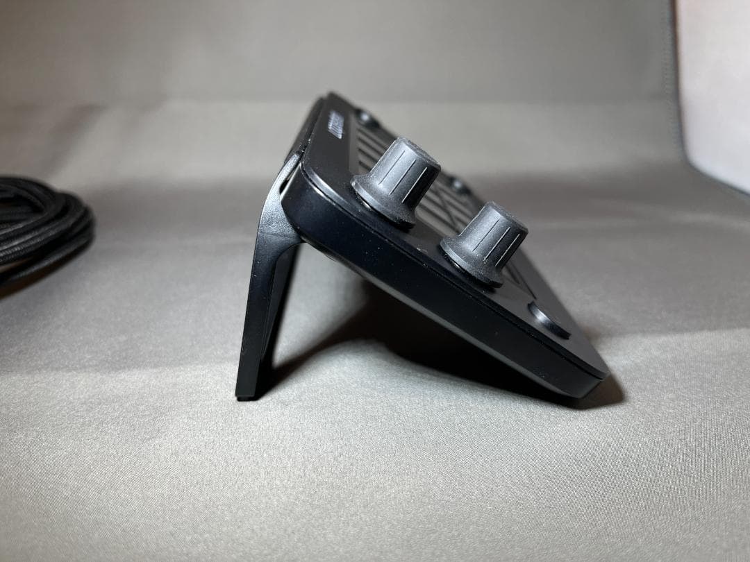 Loupedeck Live S 左手デバイス