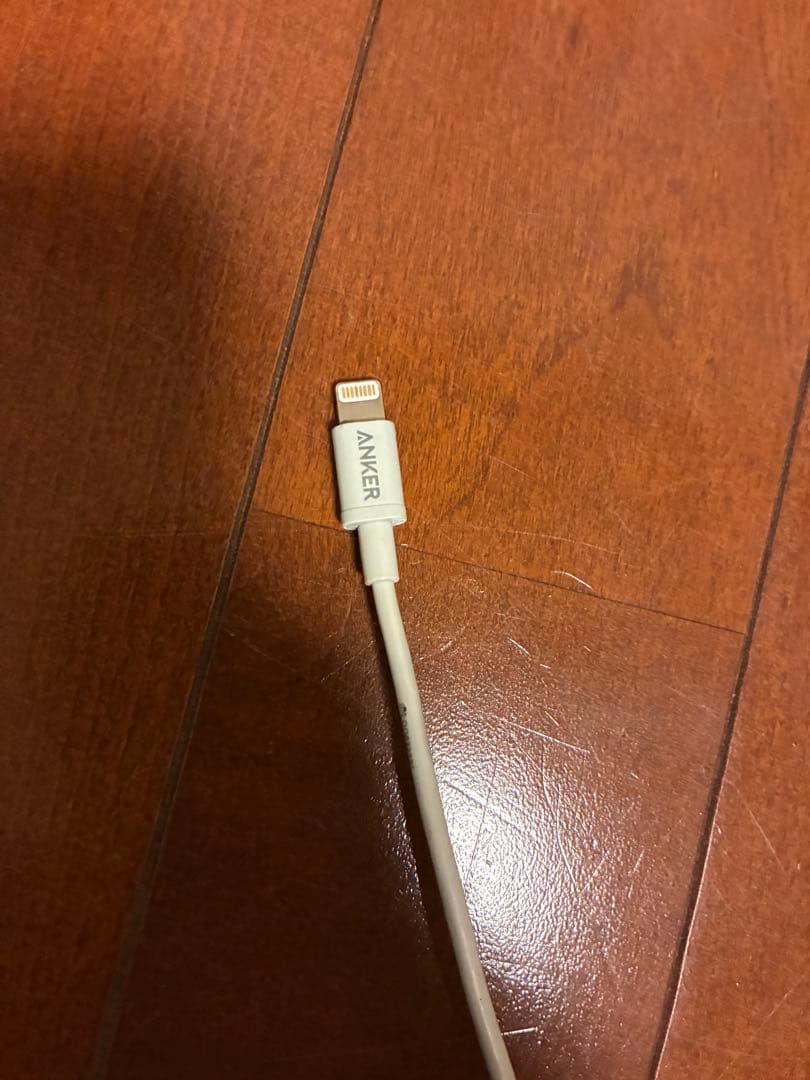 iPhone SE (第2世代) ブラック 本体