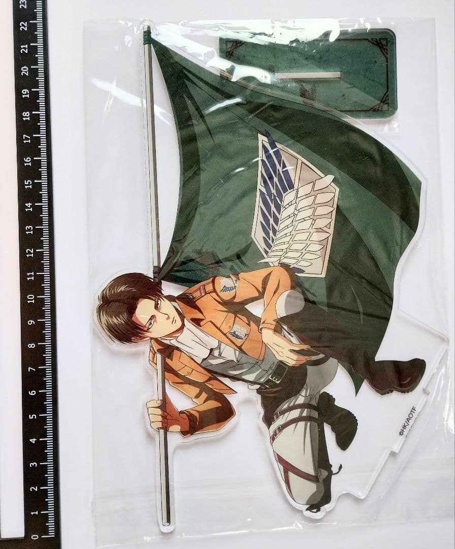 進撃の巨人　リヴァイ　団旗ver.　ビッグアクスタ
