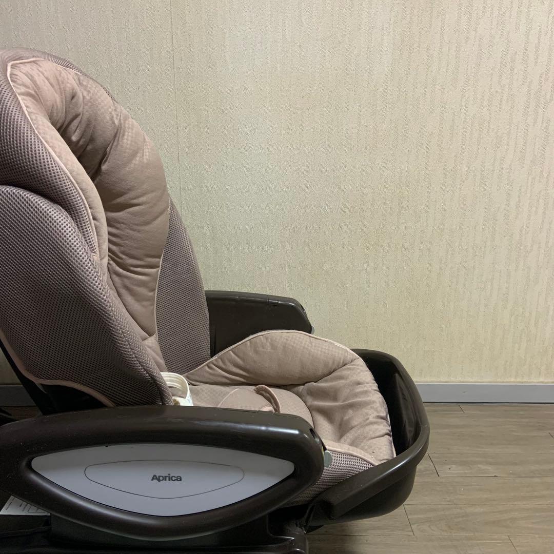 Aprica ユラリズムオートベビーラック・チェア ブラウン