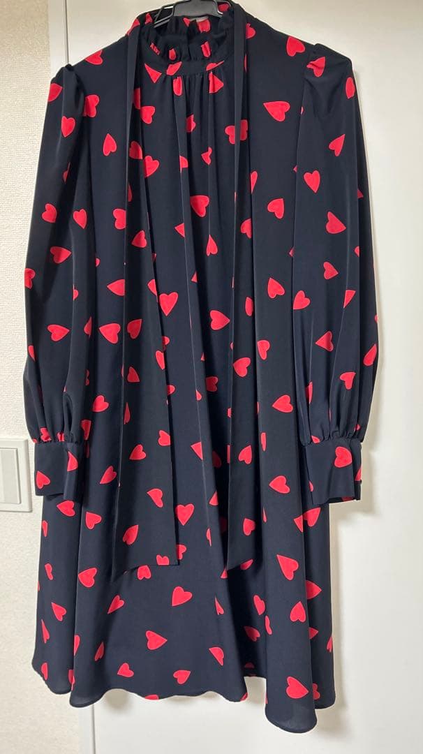 【LOULOU WILLOUGHBY】デシンハートプリントフラッパーワンピース