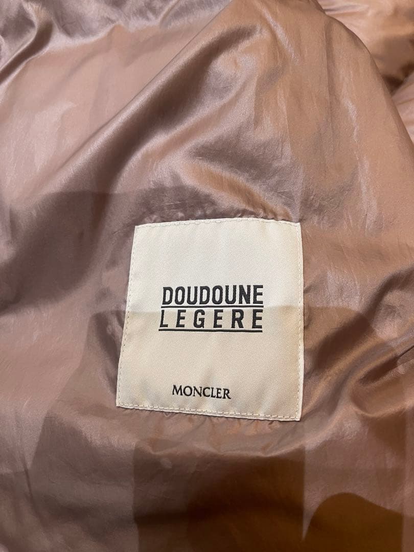 モンクレール　セリファー