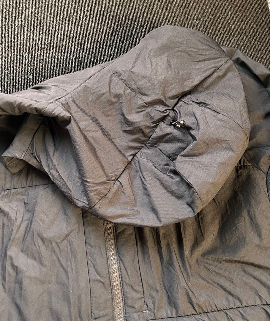 MOUNTAIN HARDWEAR ジャケット　軽量　防風　ブラック　L