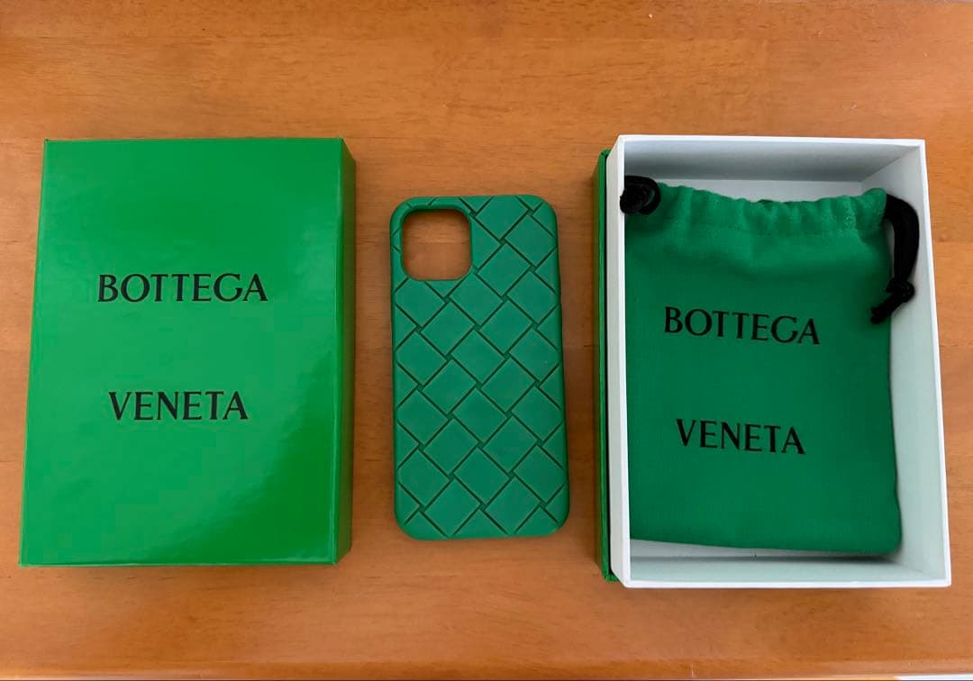 ボッテガ　iPhone12proケース　箱付き