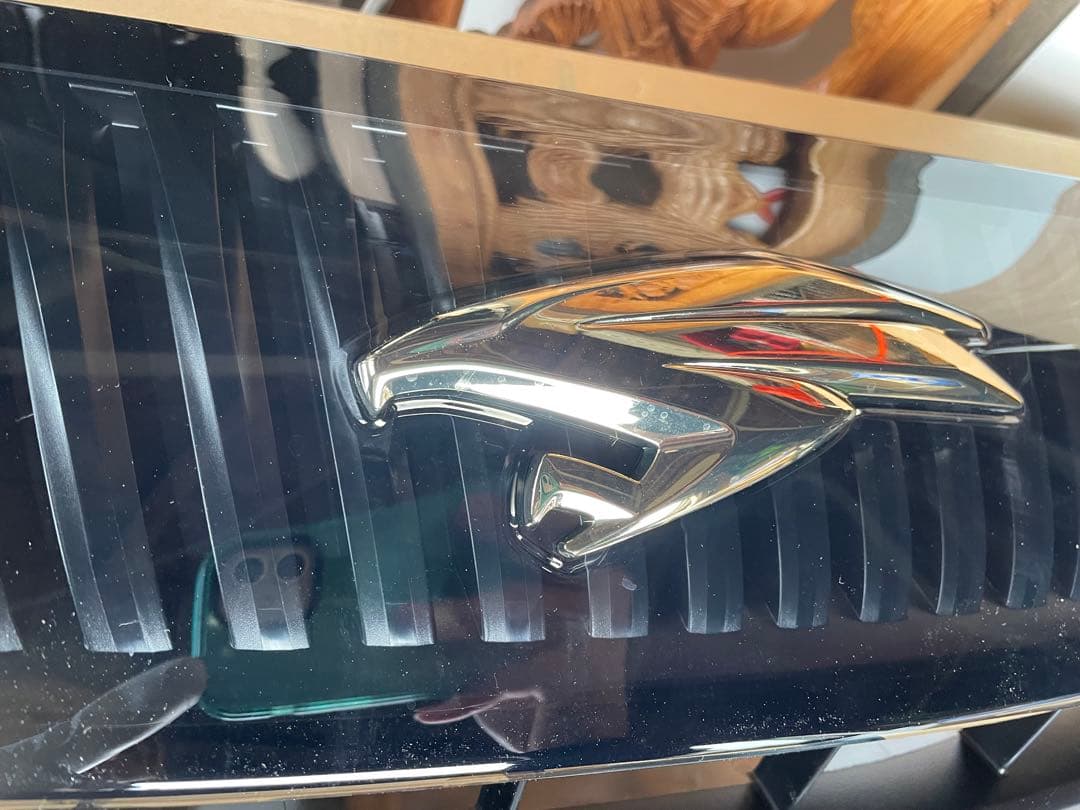 ハリアー 多分60前期 フロントグリル 新車外し