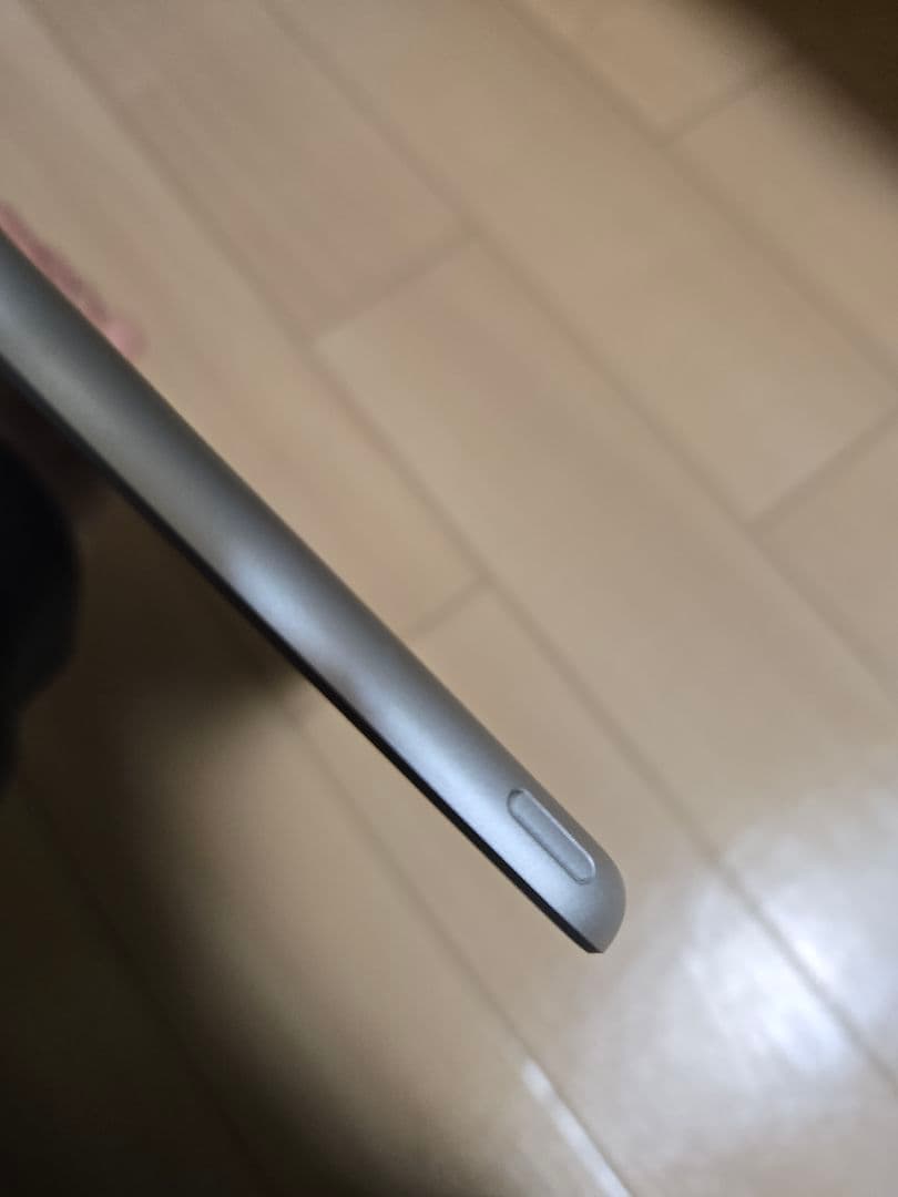 【美品】iPad 第9世代 Wi-Fiモデル 256GB シルバー