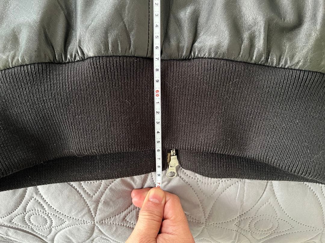 Y-3ヨウジヤマモト レザージャケットフード 美品ですが訳あり