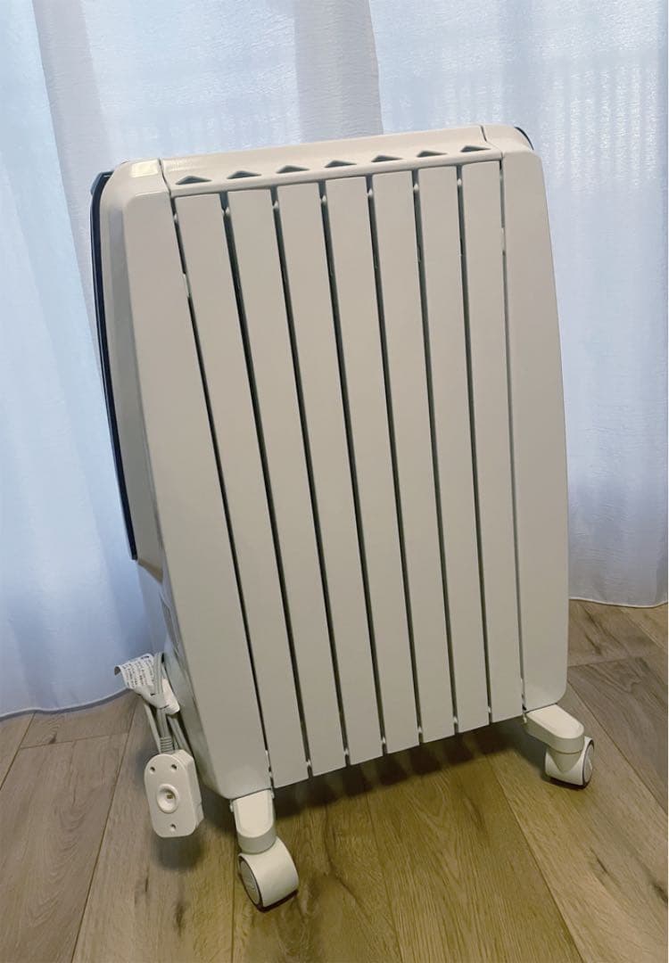 デロンギ　オイルヒーター　DeLonghi QSD0712-MB