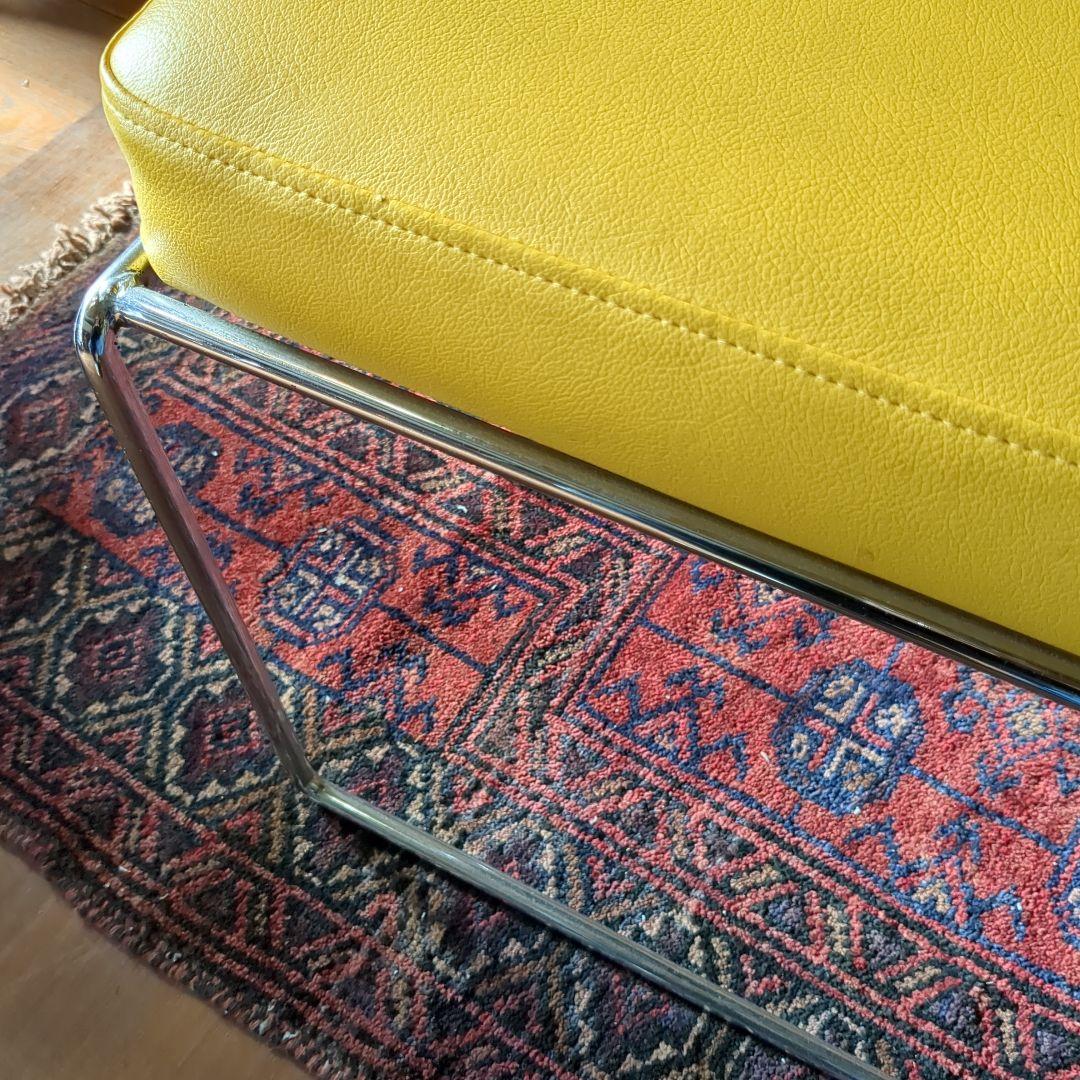 イエロー　ポストモダンチェア　レトロ