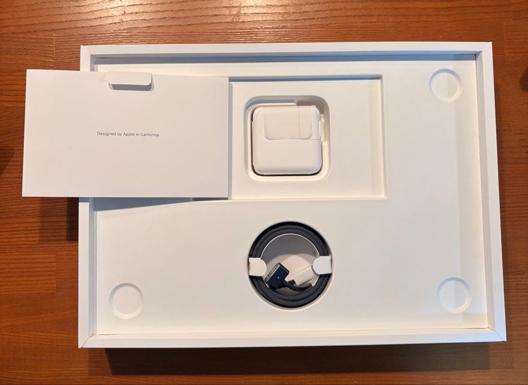 【総額10万修理済・ほぼ新品】MacBook Air M2 8GB/256GB