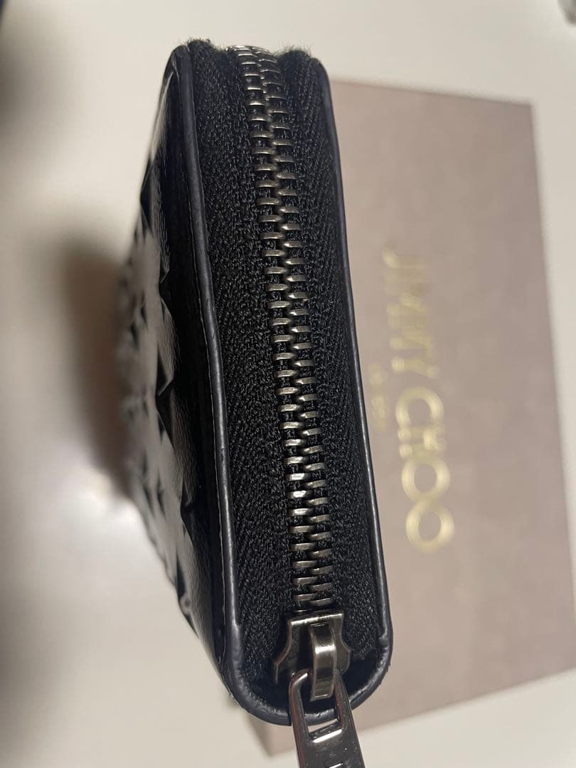としJIMMY CHOO ブラック 星型スタッズ 長財布