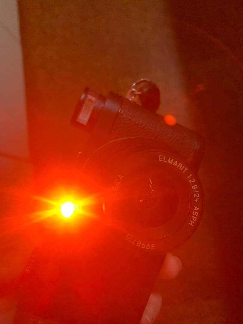 leica x1 カメラ　デジタルカメラ　ライカ