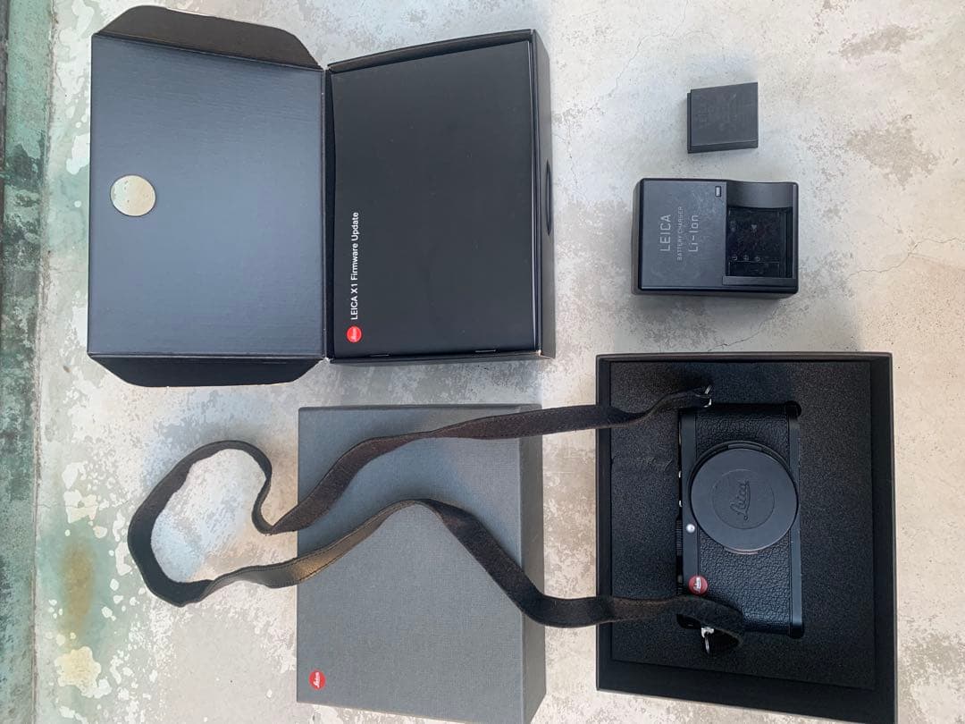 leica x1 カメラ　デジタルカメラ　ライカ