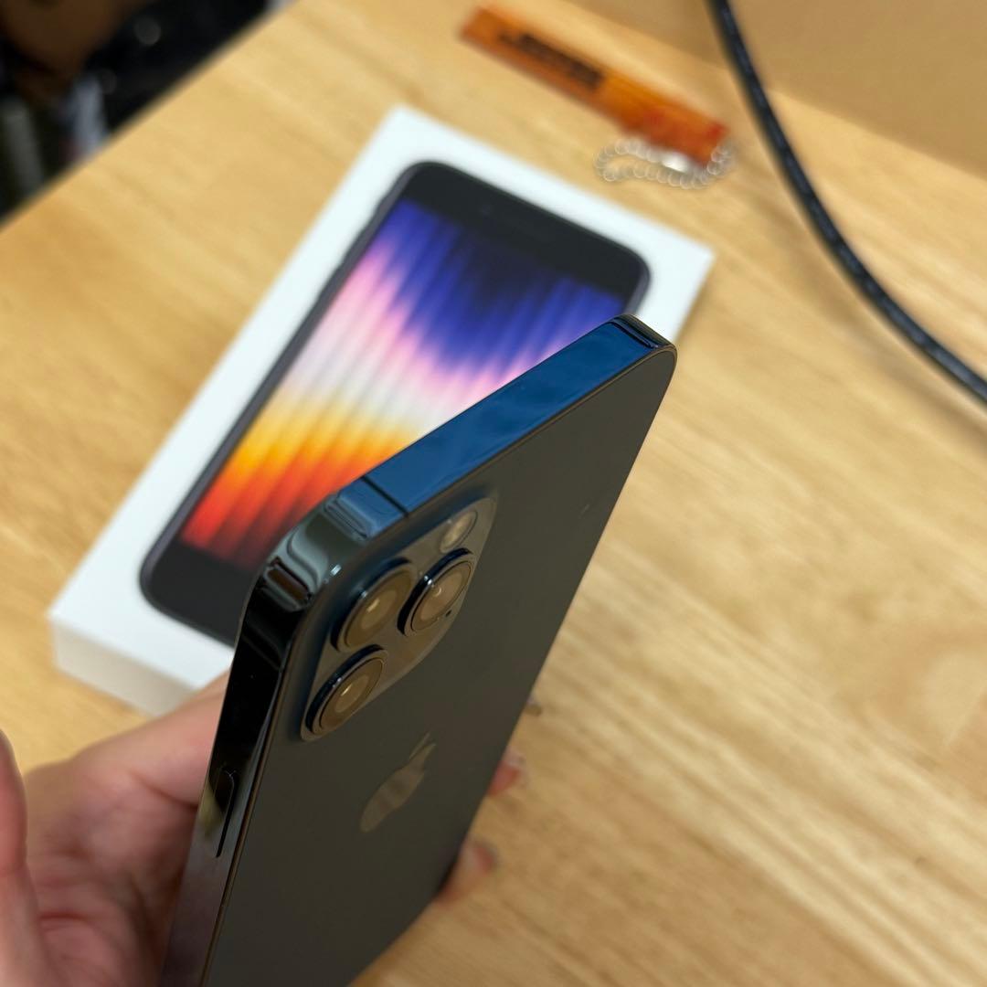 Apple iPhone 12pro 本体 充電ケーブル付き