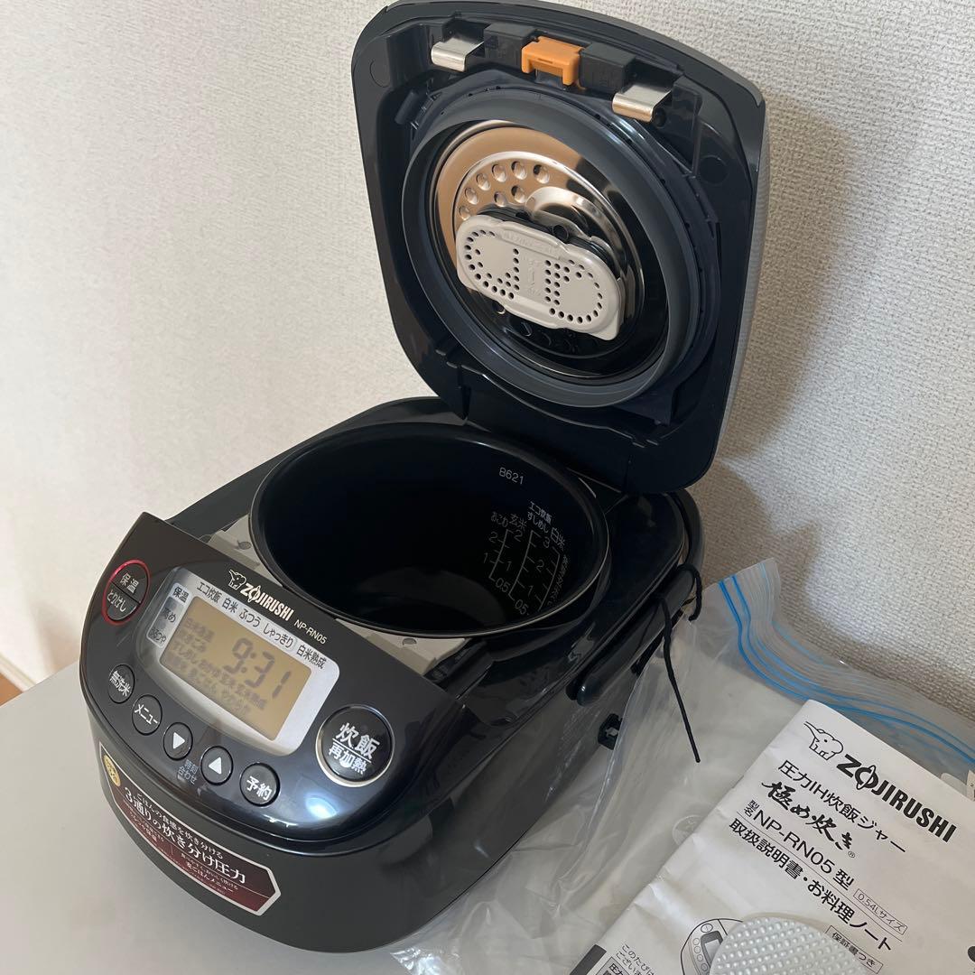 [YUJI]象印 炊飯器 3合 圧力IH NP-RN05 ブラック