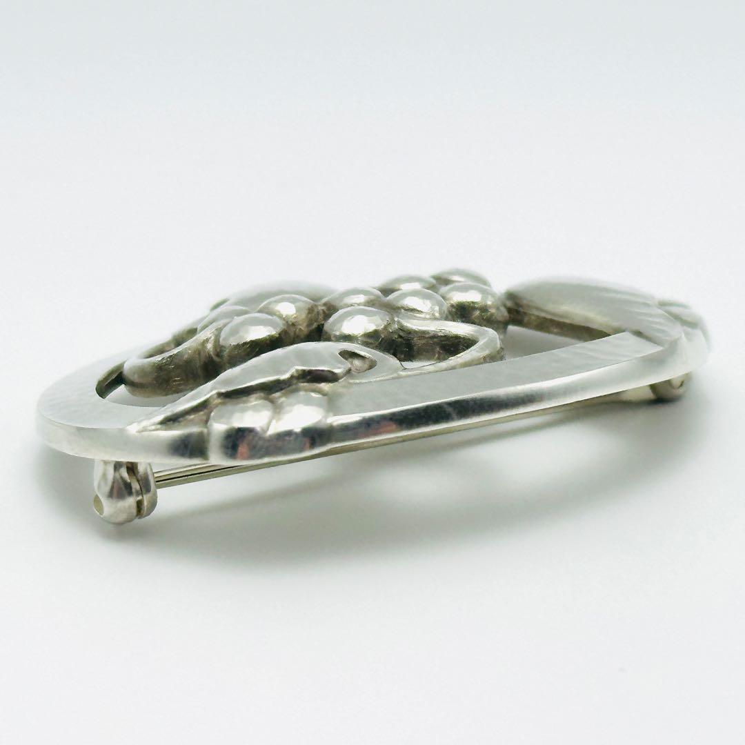   101 ムーンライトグレープ　シルバー　ブローチ