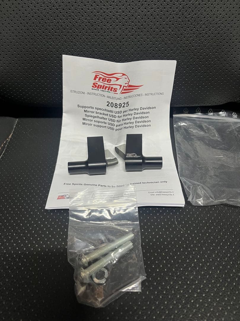 Free Spirits アップサイドダウン　ミラーマウントブラケット　ハーレー