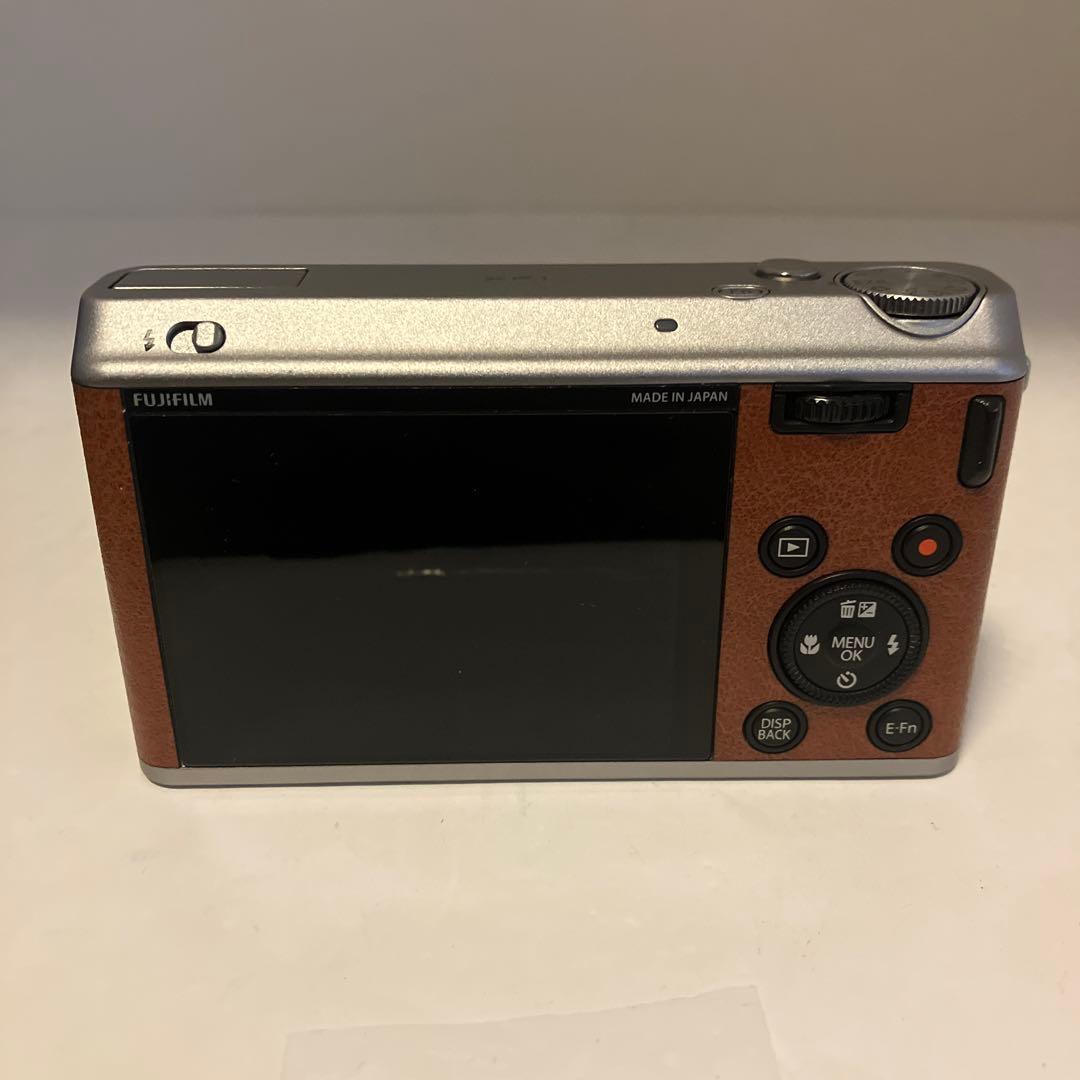FUJIFILM XF1 高級コンデジ バッテリー　充電器