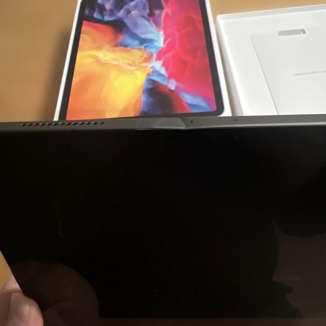 きなこiPad Pro 11インチ第二世代 128GB バッテリー97%