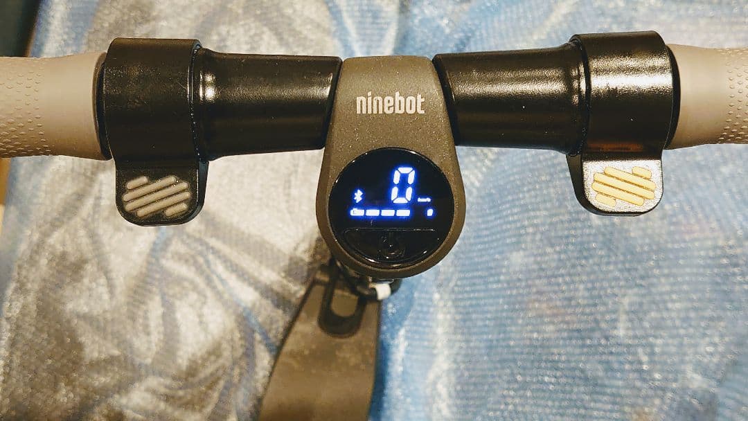 【美品】Segway-Ninebot Kickscooter E22