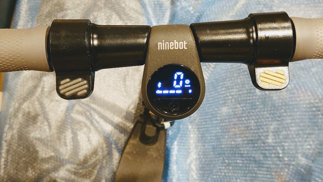 【美品】Segway-Ninebot Kickscooter E22