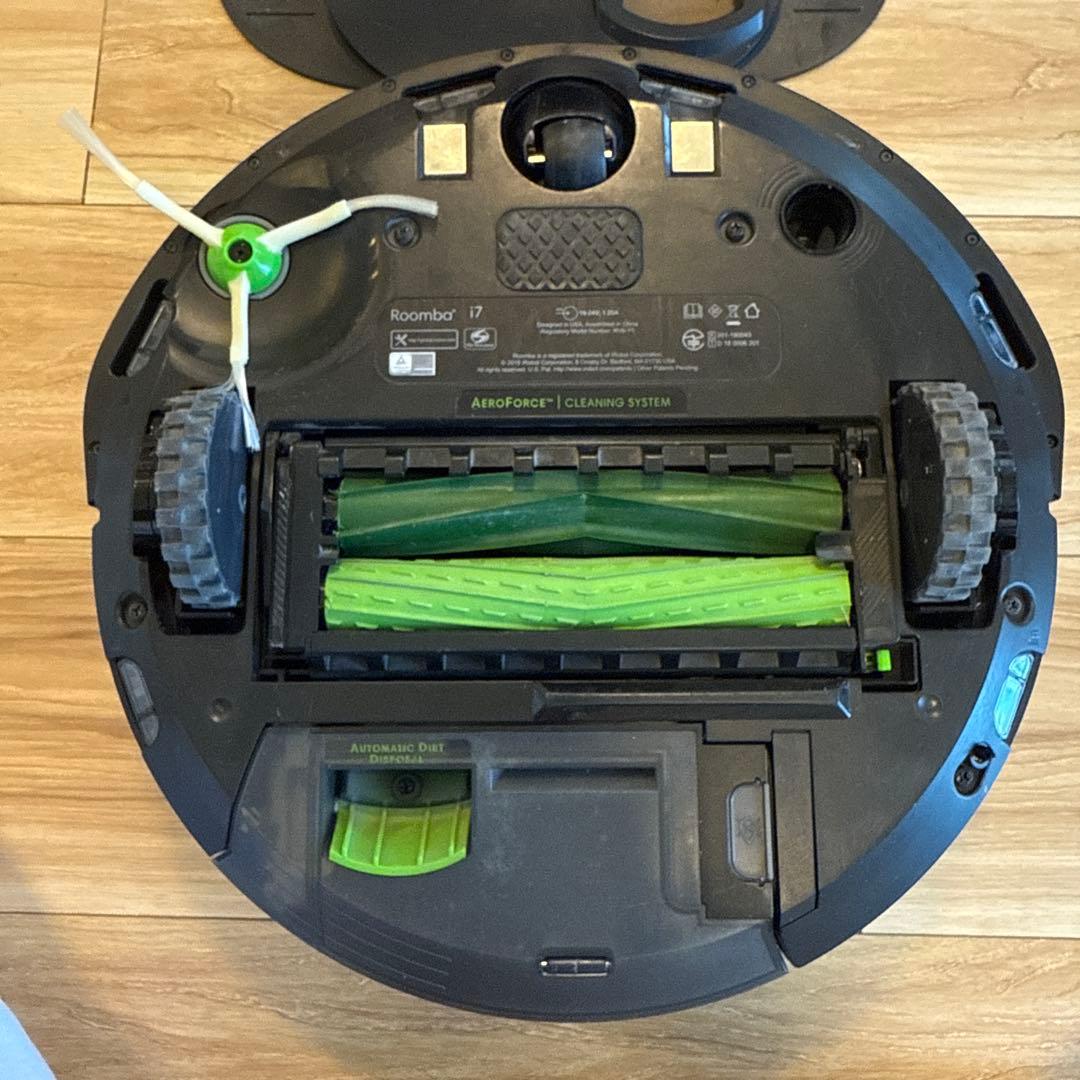 ルンバ i7 ロボット本体➕クリーンベース