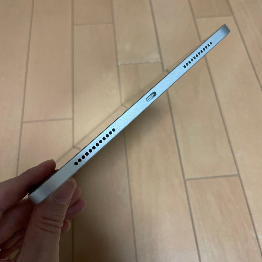 Apple iPad (第10世代) シルバー 64GB