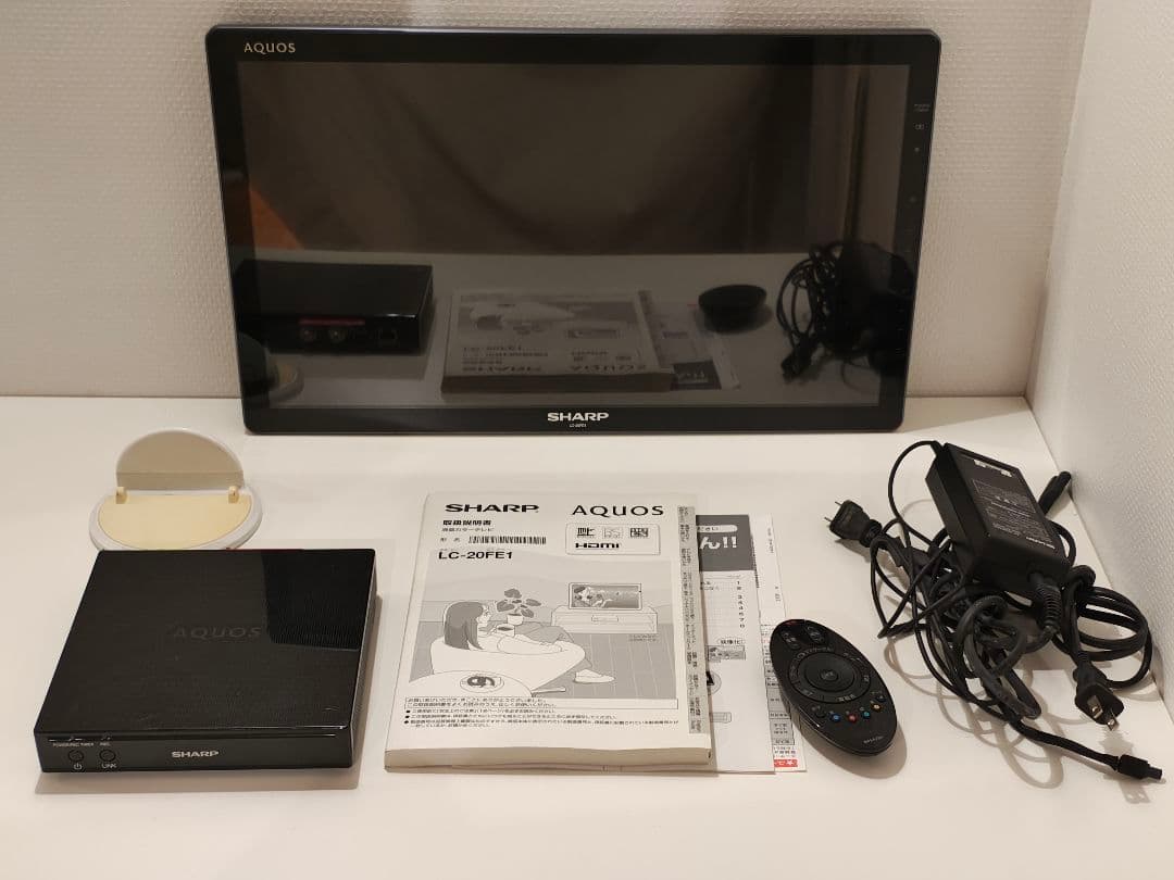 液晶カラーテレビ SHARP AQUOS LC-20FE1　壁掛けフック付き
