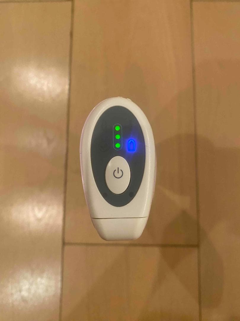 TRIA スキン・エイジングケアレーザー美顔器 取扱説明書付き