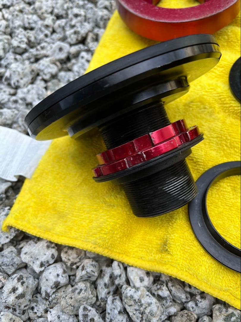 ラルグス　スプリングアダプター Z33 Z34 V35 V36 M35