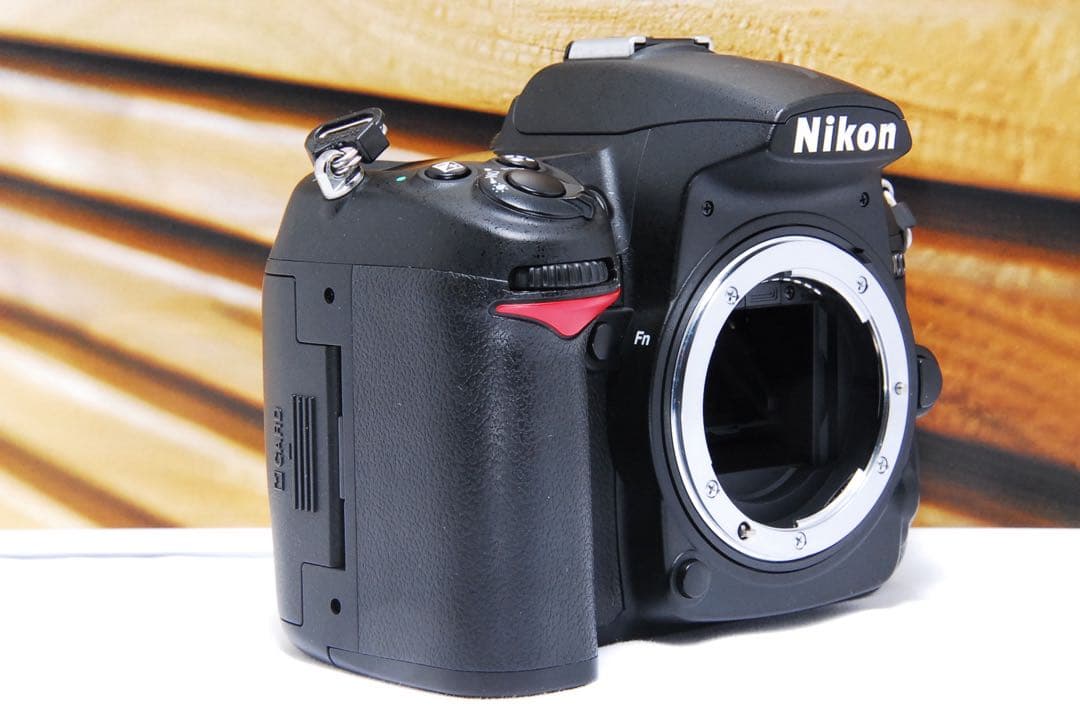 ニコン Nikon D7000 一眼レフ 18-200mm元箱付き　初心者