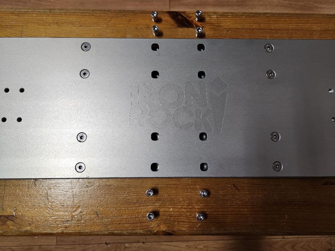 IRON ROCK ミディアム　美品