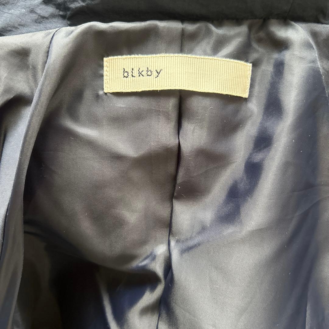 BLACK BY MOUSSYショートダウンコート