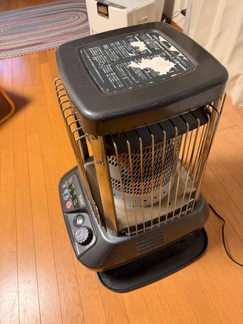 石油ファンヒーター FM-182F 中古