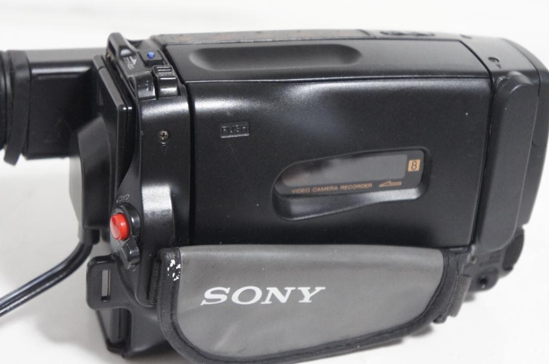 【再生OK】SONY CCD TR270 ビデオカメラ 8mm 828