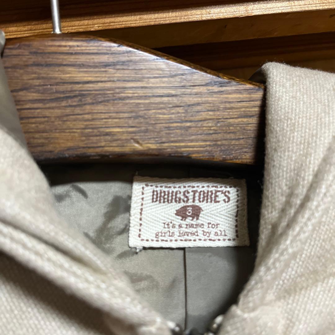 新品タグ付きDRUGSTORES フード付きジャケット ベージュ