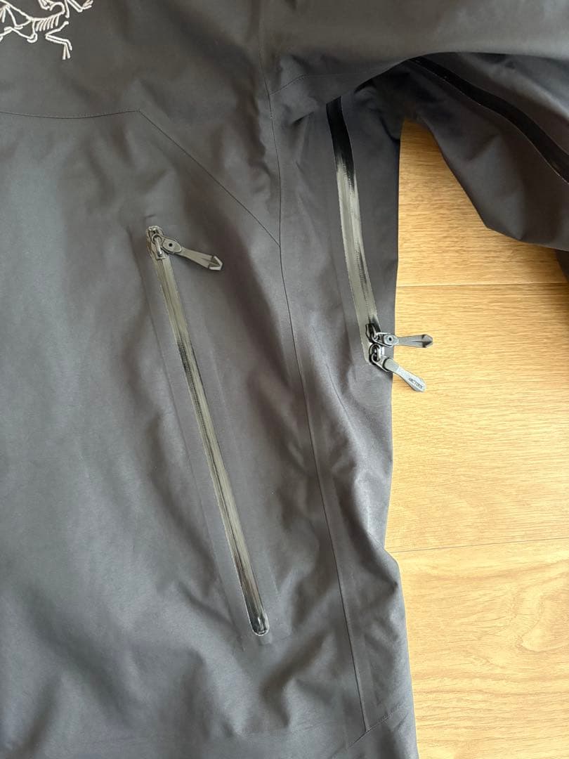 【Mサイズ】ARC'TERYX ベータ SL ジャケット 最新モデル