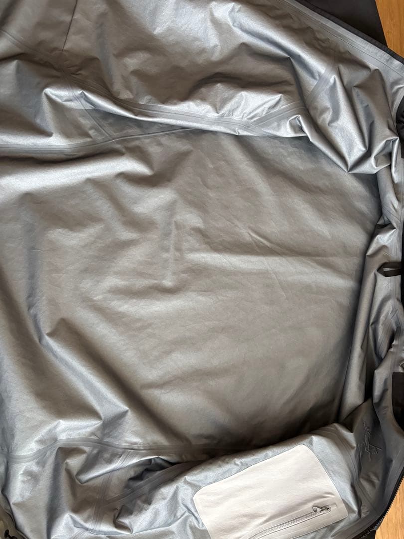 【Mサイズ】ARC'TERYX ベータ SL ジャケット 最新モデル