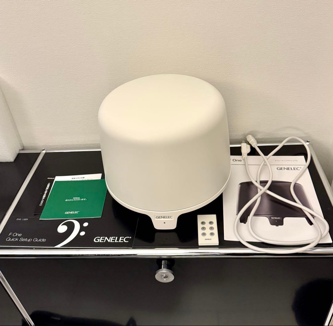 GENELEC F One(B) F1BWM ホワイト サブウーファースピーカー