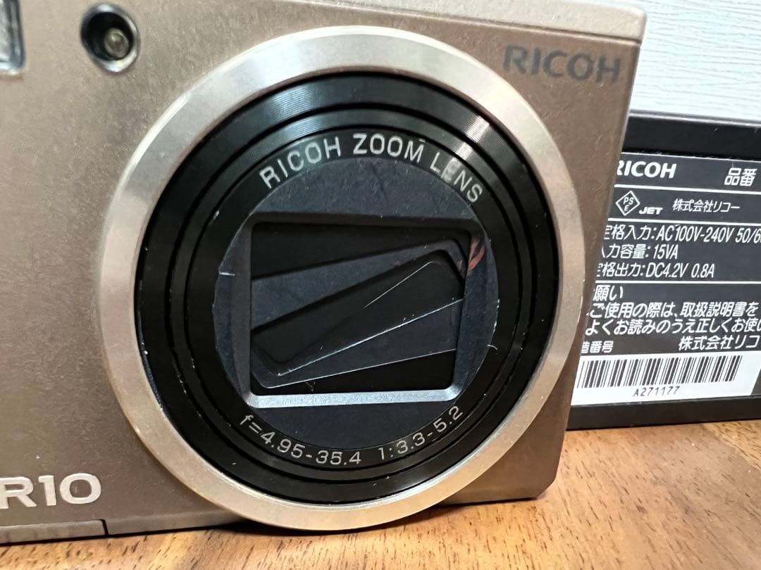 RICOH R10 コンパクトデジタルカメラ＊レトロ　used美品